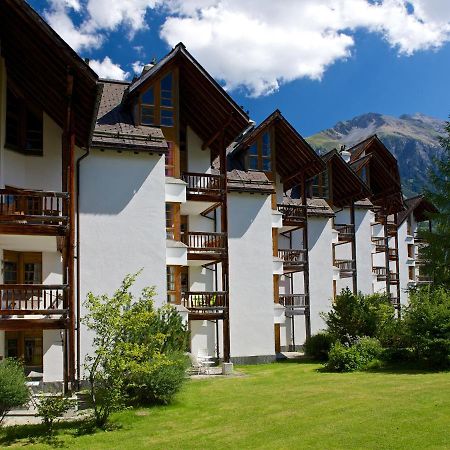 Schweizerhof Ferienwohnungen Lenzerheide 2 ภายนอก รูปภาพ
